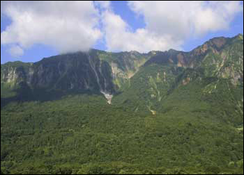 鳥甲山の夏