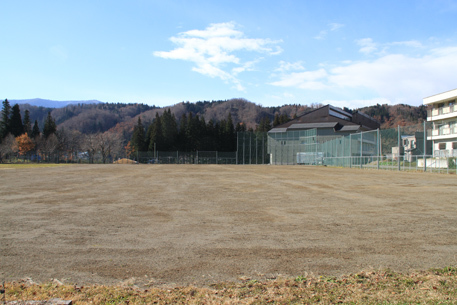 仮設住宅が撤去された村民広場